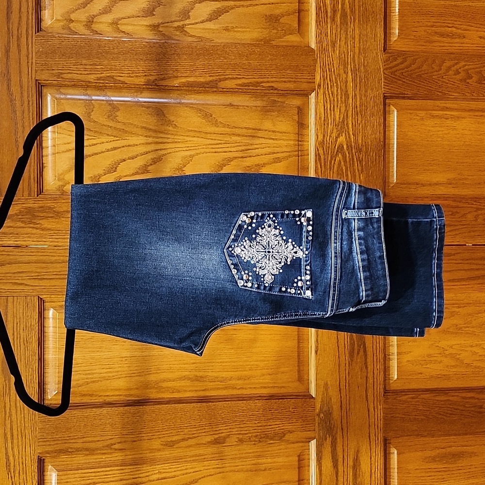 Fancy Blue Jeans with pocket sequins